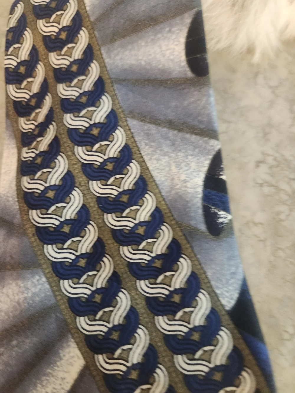 Tie – Exclusively for I. Rosen's Memphis TN – Abstract Geometric Wavy Pattern